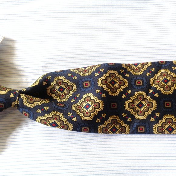Coach mens Tie 100% silk Multi Color with blue 60" - Picture 2 of 8